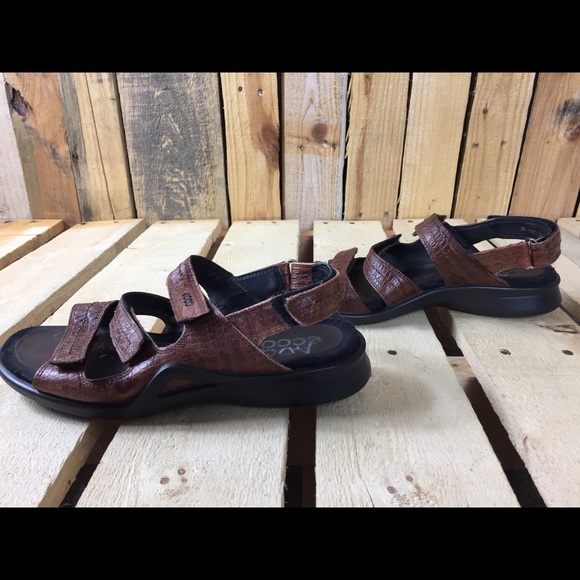 Ecco Shoes - ecco light comfort sandals w/straps brown leather